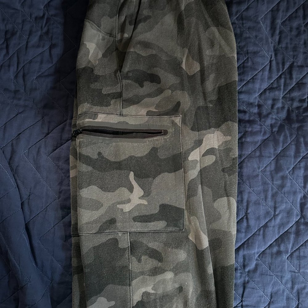 Old Navy Active Camo Joggers